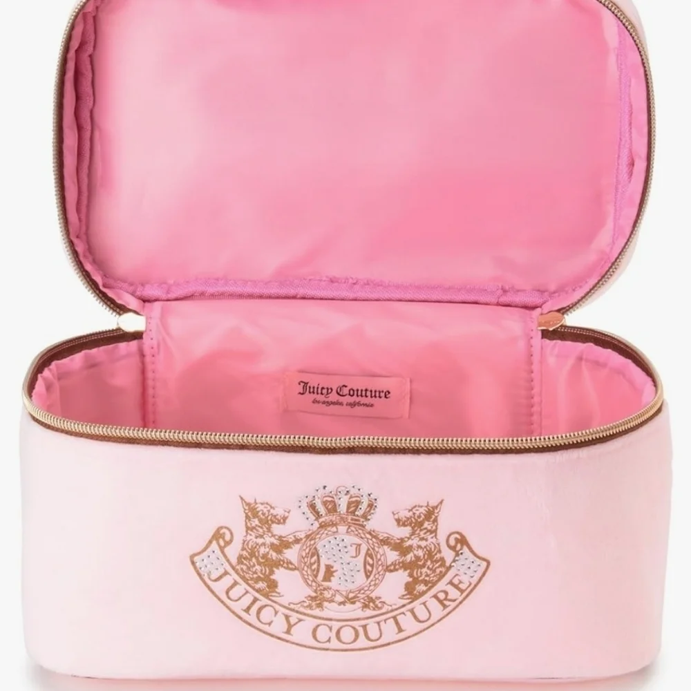 💕▪️Juicy ▪️couture pink velour cosmetics bag travel toiletries  case organizer